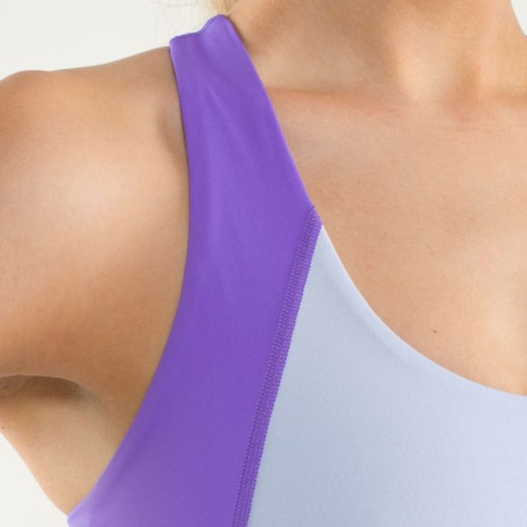 Lululemon Run: Fast Track Tank Cool Breeze 6 - Picture 4 of 15